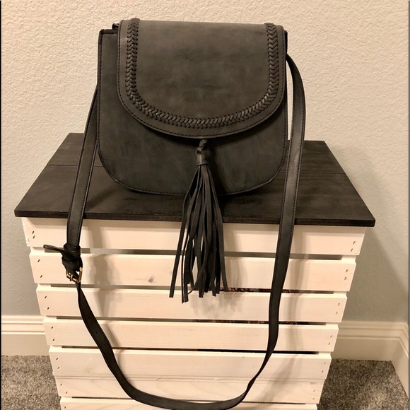 Francesca’s tassel purse - Picture 5 of 5